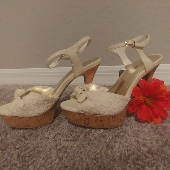 Jennifer Lopez Shoes - Beautiful Jennifer Lopez heels 👠